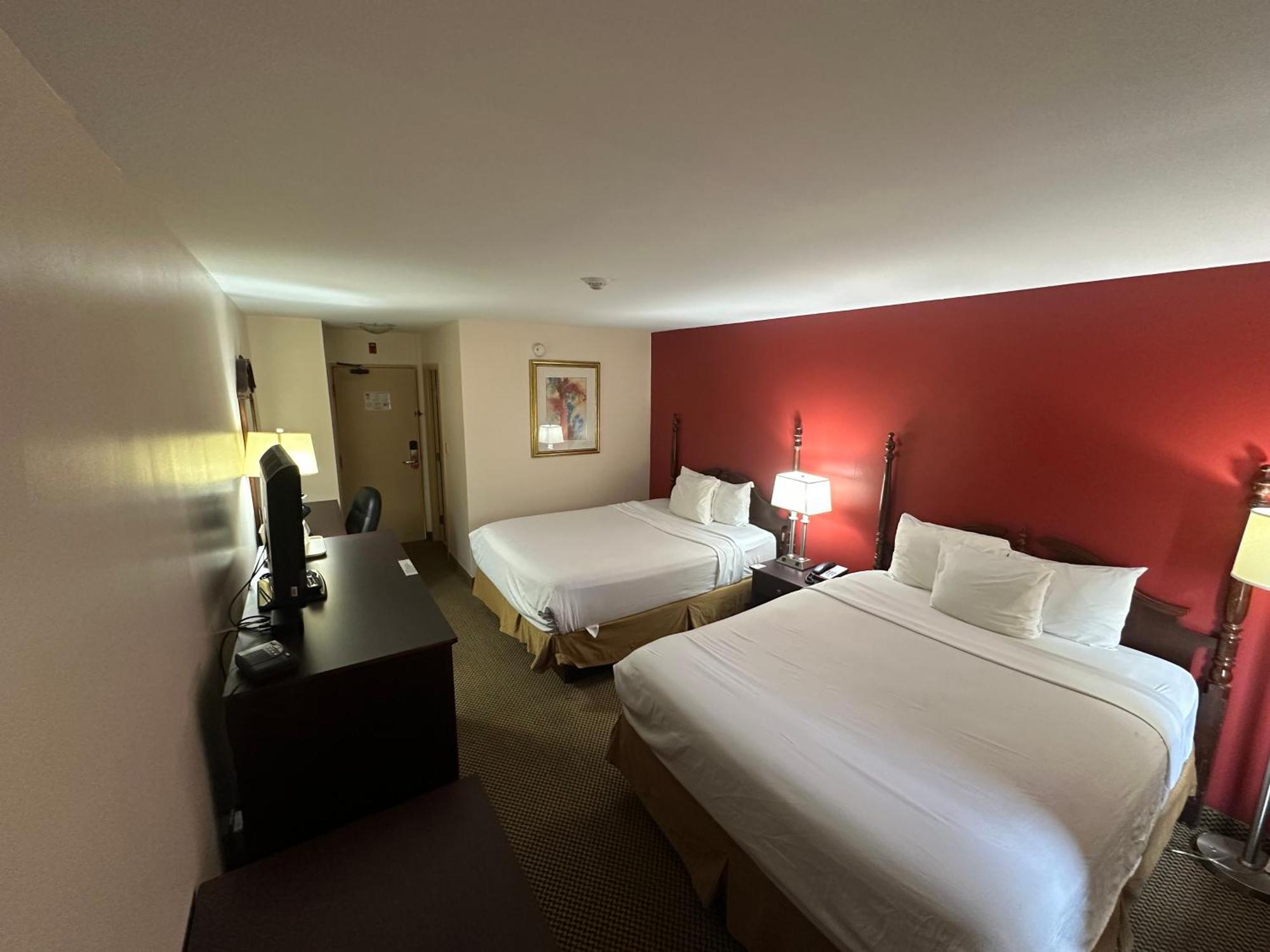 Econo Lodge City Centre Кингстон Экстерьер фото